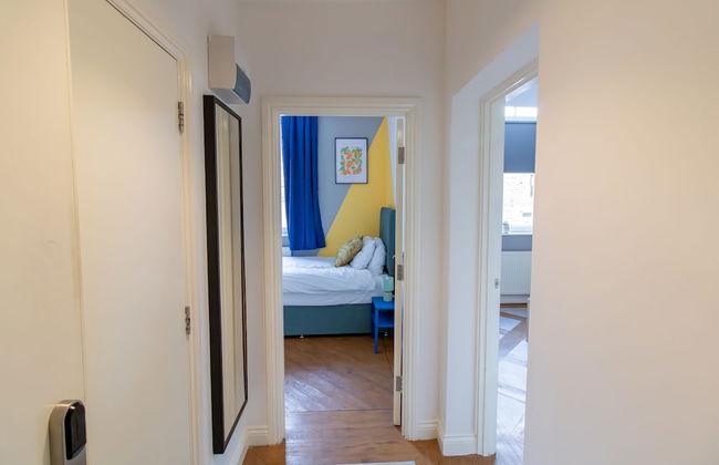 Stunning 1-bed Apartment in Gateshead - Photo 2