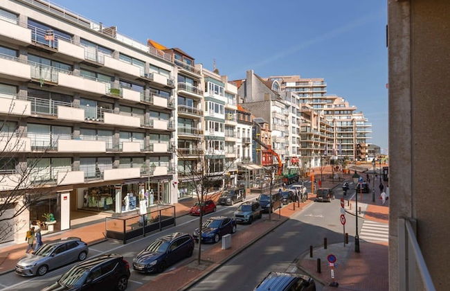 High end Apartment Nearby the Beach in Knokke With Parking - Foto 61