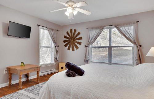 Secluded Retreat near Ski Resorts, Hot Tub, BBQ - Foto 45