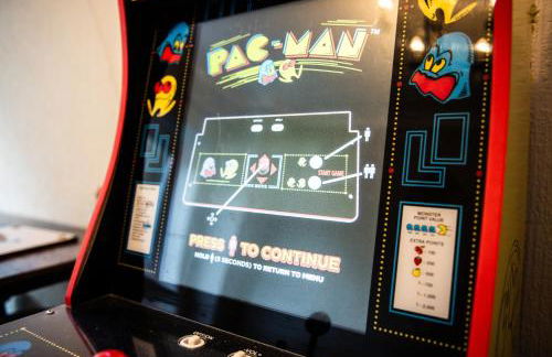 Spacious 4 Bed Holiday Home with Hot Tub & Parking near Matlock Peak District - Foto 4