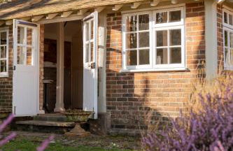 Old Mill Lodge by Huluki Sussex Stays - Foto 29