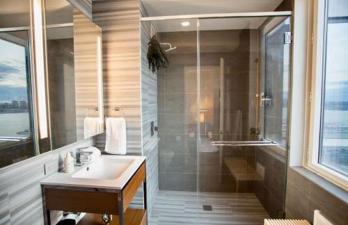 Modern Designer Stunning Hudson Views Corner Unit - Photo 6