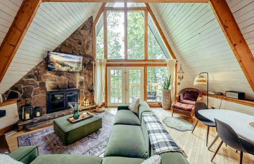 Big Mountain View! Downtown Gatlinburg Chalet Village! Hot Tub! Fan Favorite! AFrame Dreams! Magazine-Featured! Stunning Interiors! Little Green Cabin - Photo 41