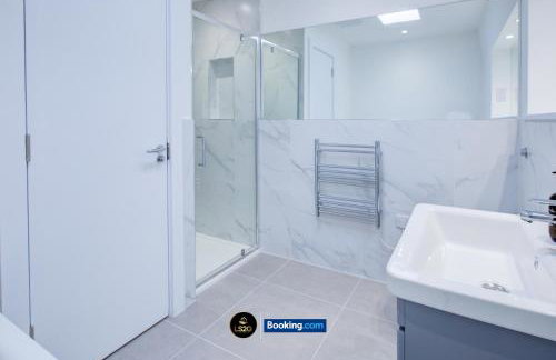 2-Bed Apartment with Balcony in Acton, by LS2G Stays - Foto 10