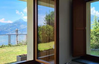 Villa Gli Ulivi - Ushuaia Apartment Lake & Garden View - Free Parking - Foto 9