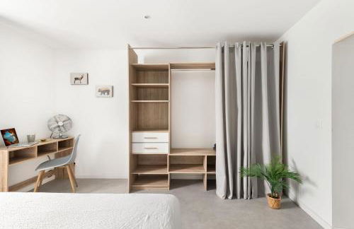 Appartement sous combles - vieille batisse proche centre ville - Foto 7