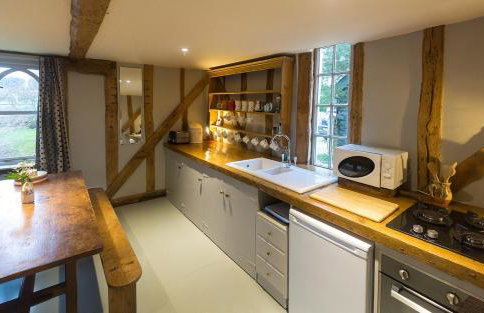 Hedgerow Barn, Great Green, Thurston, Suffolk - Photo 2