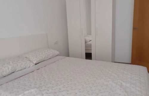 APARTAMENTOS sol y playa - Foto 18