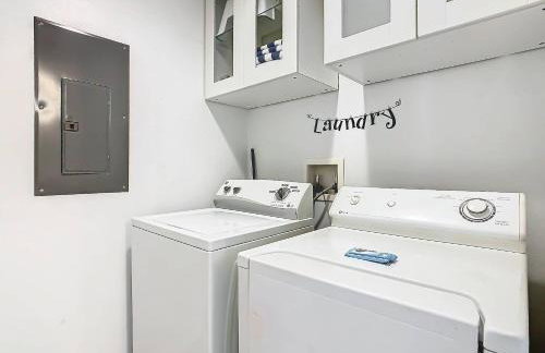 Cozy Townhouse with Private Pool in Kissimmee - Photo 44