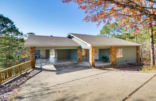 Waterfront Lake Coronado Home with Deck and Views - Foto 30