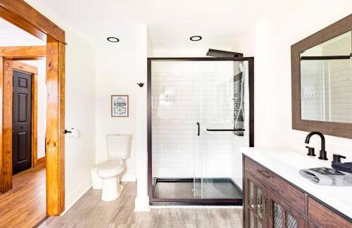 Golden Acres Ranch Hot Tub+Gameroom+Creek & wifi - Foto 58