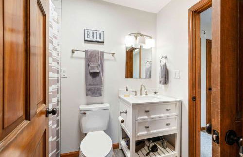 Mass Ave Gem and steps away from Yoga Studio - Foto 19