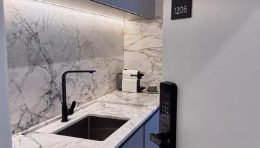Luxury Studio Paulista Rooftop Pool 5min Metro - Photo 3, stove, toaster, minibar