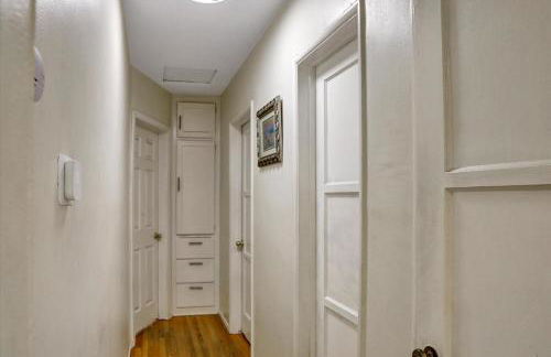 Entire House,Convinient location in Los Angeles , near Universal, Hollywood, Pets Friendly, Free WIFI - Foto 28