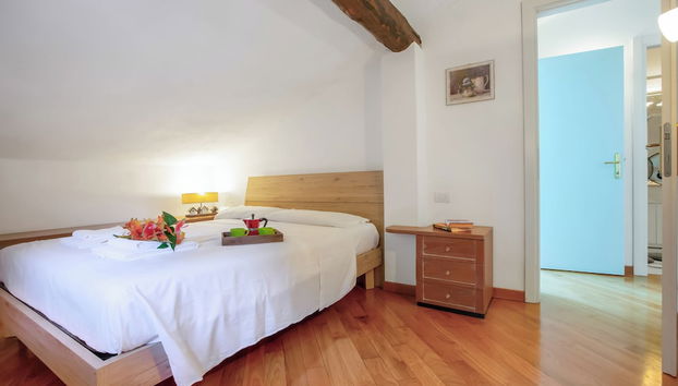 Bella Menaggio Panoramica - Photo 5, Room