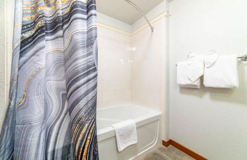 Luxury Oasis Village Ski-in Ski-out - Photo 8