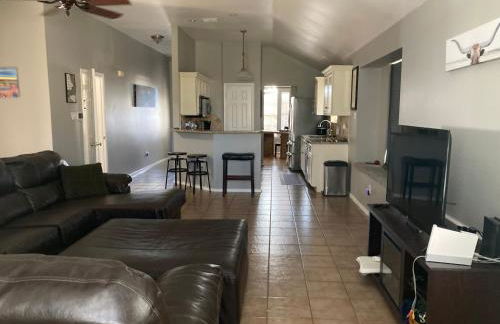 Adorable Home Away from Home - Foto 19