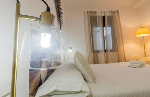 SH Piluca's Home Moderno apartamento con patio - Foto 8