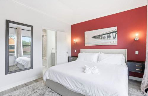 O18B Spacious 3BR Home Sleeps 10 With 2 Living Areas - Foto 26