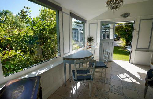 Maison charmante avec jacuzzi et cours d'eau - Foto 12