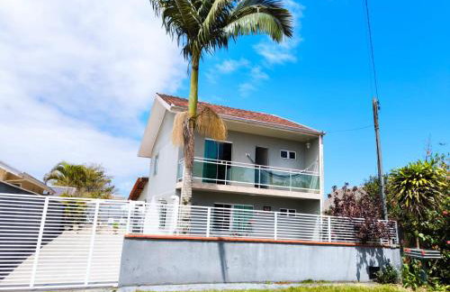 Lindo Sobrado c/ Piscina e conforto próximo do mar - Foto 1