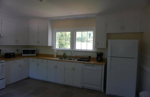 Renovated 1928 bungalow on a former asylum campus - Foto 25