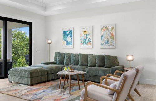 Naples Getaway by Beaches & Pickleball Courts - Photo 2