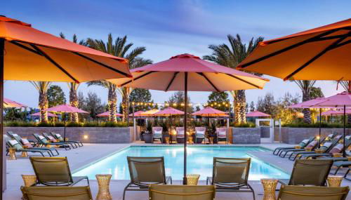 Noho Alexan Modern 2bed Duo with FREE Parking - Foto 2