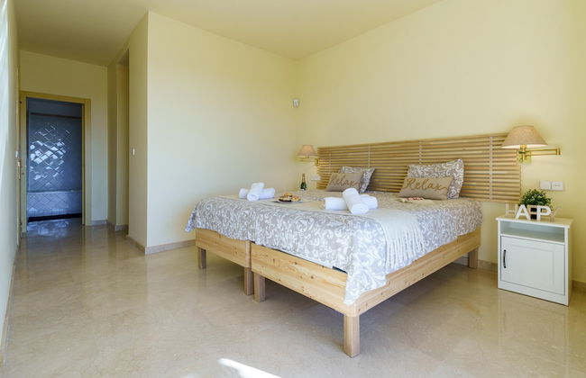 Marbella Este Next Marriott and Nikki B - Foto 4