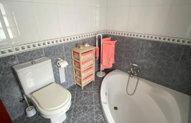 Casa Gin Tazones - Foto 24