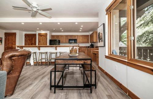 Luxurious Condo Gated Community Pool Hot Tubs - Foto 12