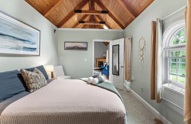 TuckAway Suites at East Branch - Foto 9
