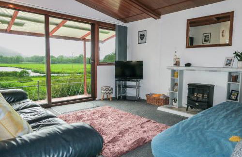 Riverside Chalet in heart of Lampeter, West Wales - Foto 29