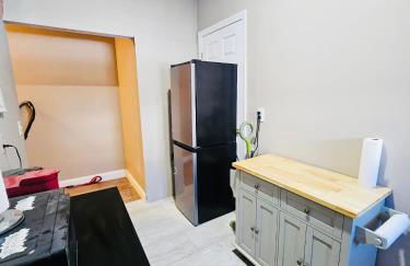 Suites on East Side near Whole Foods, Brown University, Miriam Hospital, MBTA, Downtown, - Foto 5