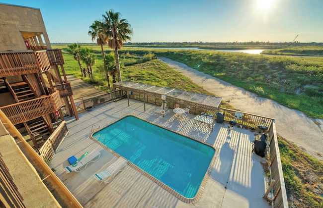 Minutes to the Beach, Pool, Balcony w/ Nature Views Compass 17 by Avantstay - Photo 35