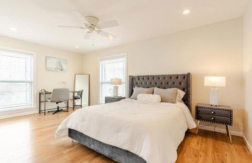 Luxury 2BR Oceanfront Condo with Rooftop Patio, 2 Minute Walk to the Beach! - Foto 2