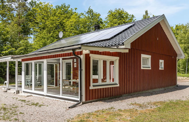 3 bedroom House in Olofström with garden and sauna - Photo 6