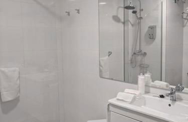 Apartamento con vistas al mar primera linea de playa del Postiguet - Photo 3