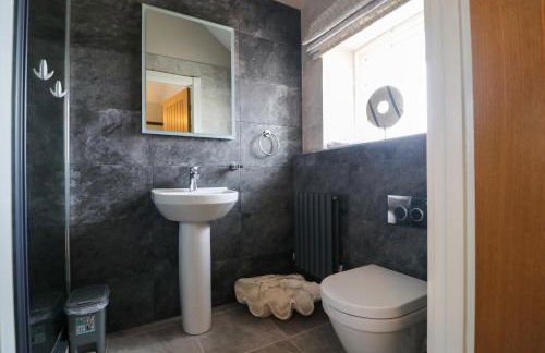 Northumberland Luxury Stays - The Chivits - Photo 35