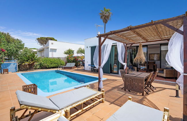 ANANA Binisafua - Foto 1