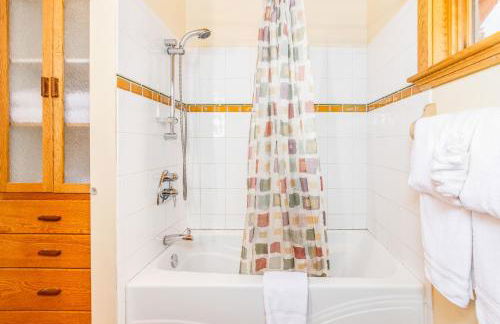 Iris Pond - Photo 25