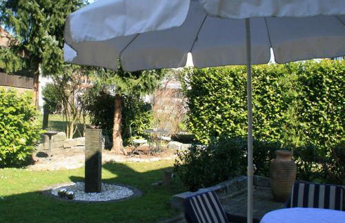 Ferienhaus Köchlin - charmante Doppelhaushälfte mit Garten und Parkplatz - Foto 12