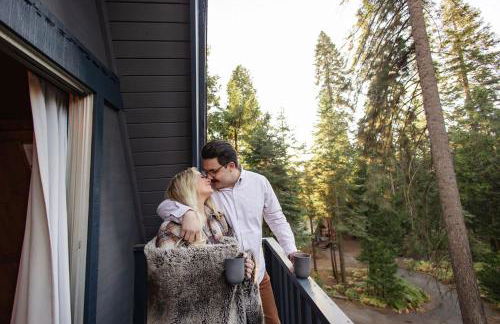 Dogwood Peak Mid-Century A-Frame with AC Style - Foto 10