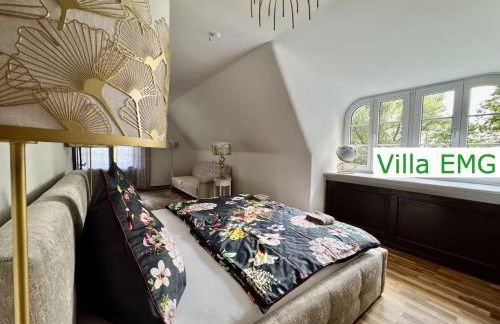 Luxus Ferienhaus Villa EMG München in Moosburg mit Pool, SPA, Kamin, Wald, See für Familien Gruppen bis 24 Personen - Foto 40