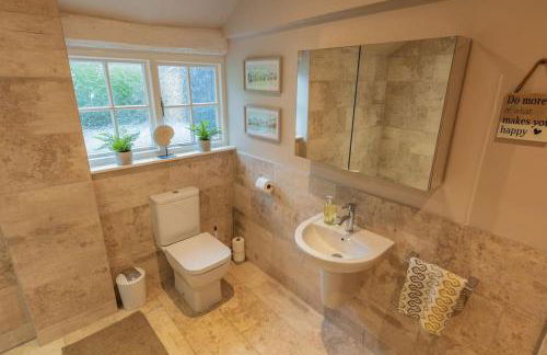 Halfmoon Lodge @ Knights Hole wheelchair access - Foto 8