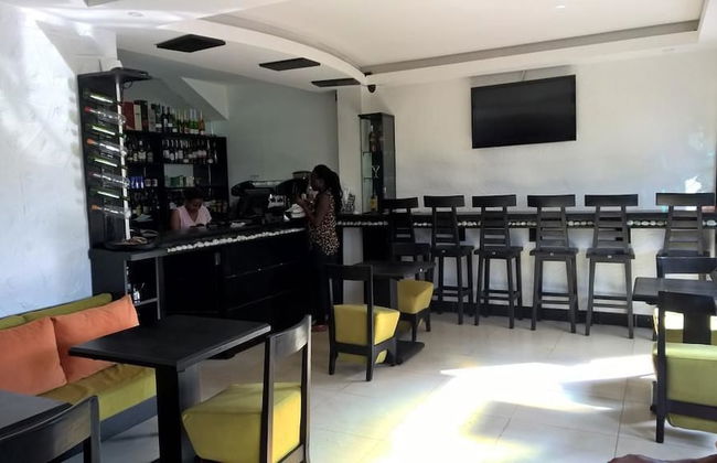 Shumuk Hotel and Apartments - Photo 22