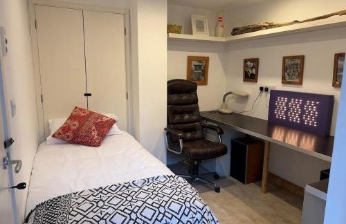 The Lookout - Unique Architectural Modern Home - Foto 7