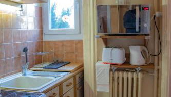 appartement plein centre, 42m au calme avec balcon et wifi - Foto 5, stove