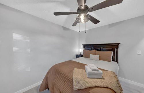 The White Lodge 4BDR Sleeps 8 with Fire Pit - Foto 30