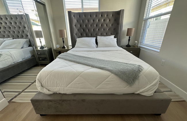 NEW 2BR House IN Glendale Built in 2024 With Garage Private Patio p77 - Foto 9